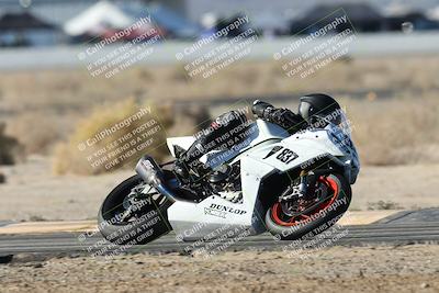 media/Dec-07-2025-CVMA (Sun) [[3e7d2de5dc]]/Race 11-Formula 2-CVMA Hooligans-American Thunder/